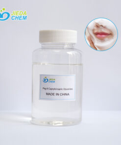 Transparent liquid Peg-8 Caprylic/Capric Glycerides in small bottles